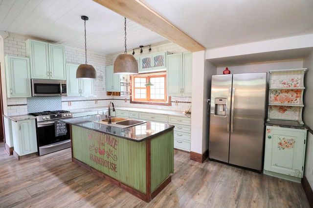 W5381 County Road W, Holmen, WI 54636