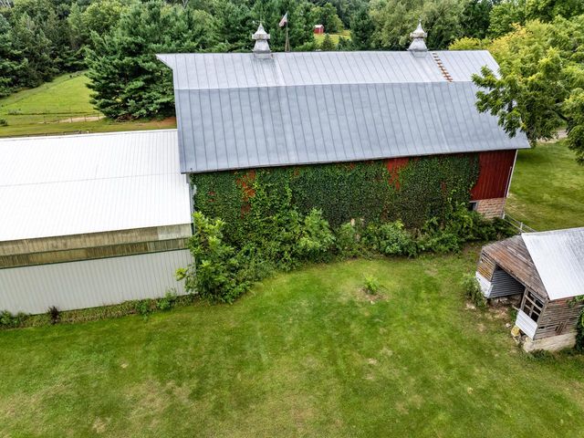 W5381 County Road W, Holmen, WI 54636