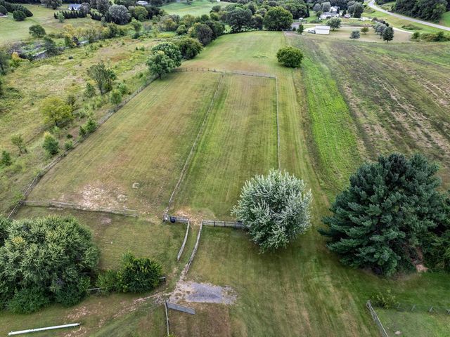 W5381 County Road W, Holmen, WI 54636