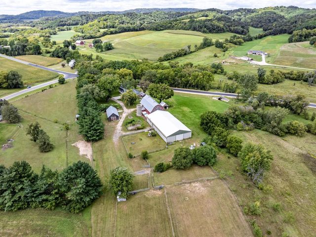 W5381 County Road W, Holmen, WI 54636