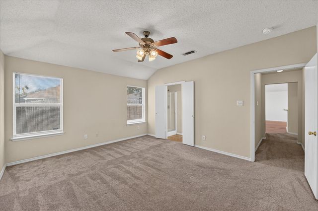 8001 Mourning Dove Dr. Drive, Arlington, TX 76002