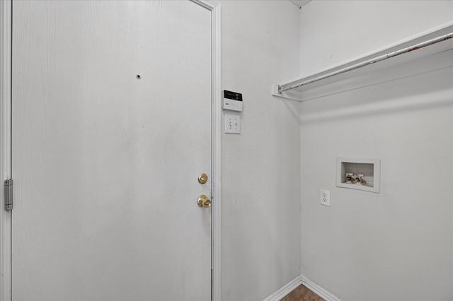 8001 Mourning Dove Dr. Drive, Arlington, TX 76002