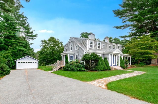 334 High Street, Hanson, MA 02341