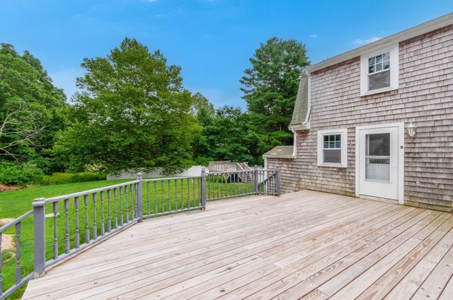 334 High Street, Hanson, MA 02341
