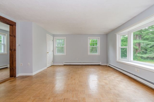 334 High Street, Hanson, MA 02341