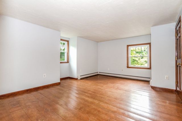 334 High Street, Hanson, MA 02341