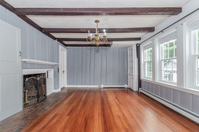 334 High Street, Hanson, MA 02341