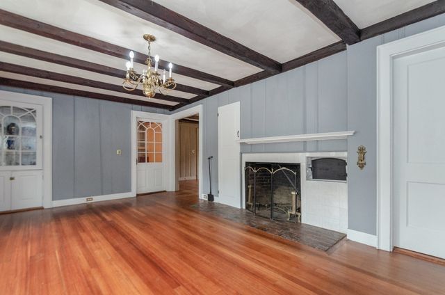334 High Street, Hanson, MA 02341