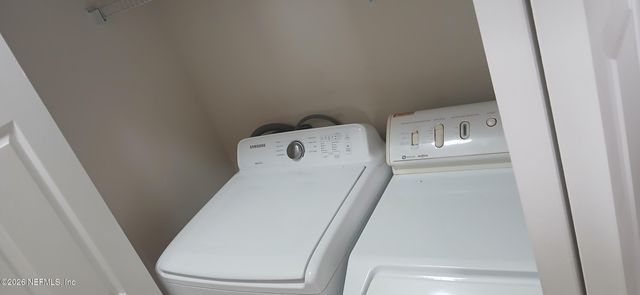 7261 DEERFOOT POINT Circle 14-1, Jacksonville, FL 32256