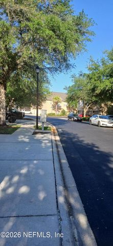 7261 DEERFOOT POINT Circle 14-1, Jacksonville, FL 32256