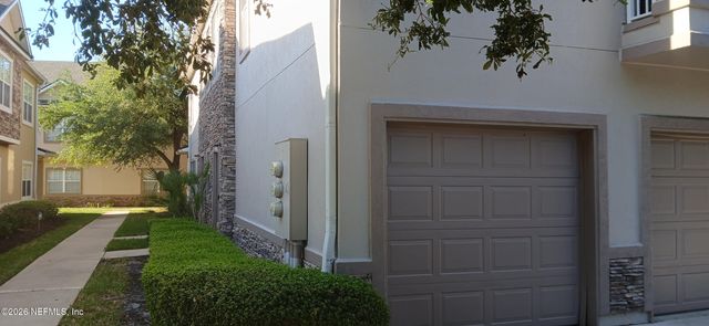 7261 DEERFOOT POINT Circle 14-1, Jacksonville, FL 32256