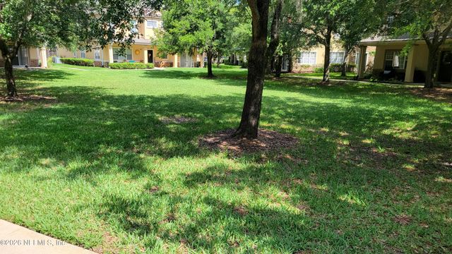 7261 DEERFOOT POINT Circle 14-1, Jacksonville, FL 32256