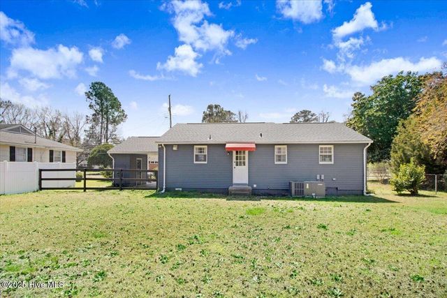 203 Banks Avenue, Goldsboro, NC 27534
