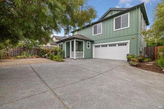 1951 Bay Meadow Dr, Santa Rosa, CA 95403