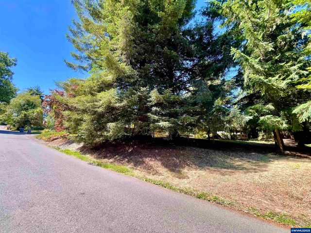 1845 NW TURNAGE St, Salem, OR 97304