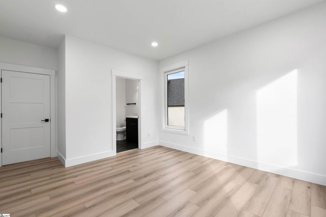 730 New South Court, Wellford, SC 29385