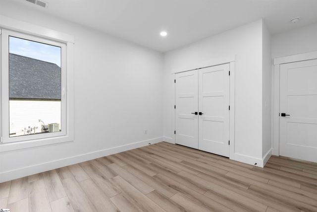 730 New South Court, Wellford, SC 29385