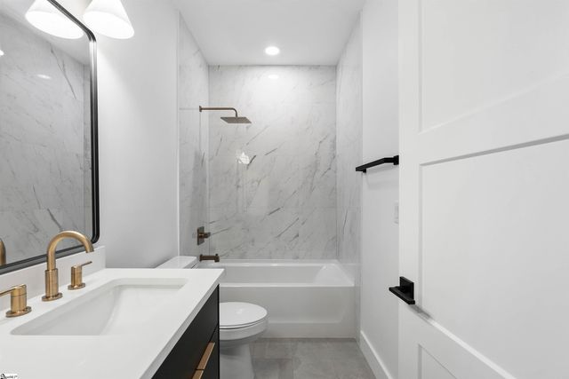 730 New South Court, Wellford, SC 29385