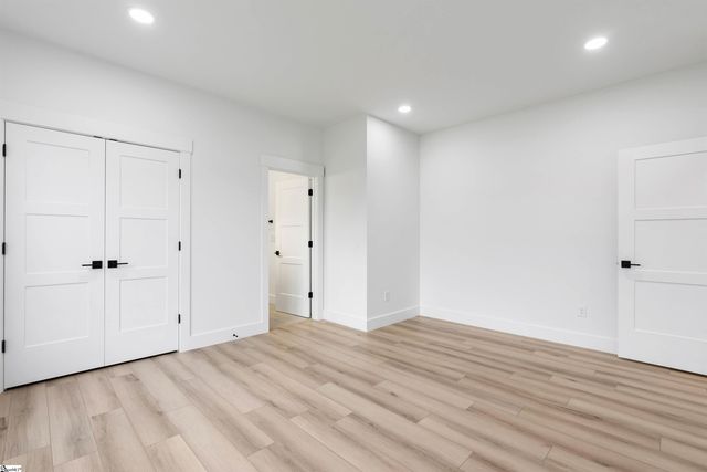 730 New South Court, Wellford, SC 29385