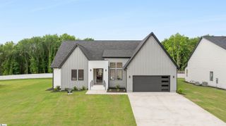 730 New South Court, Wellford, SC 29385