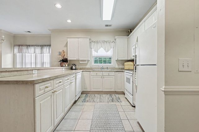 4869 Magnolia Pointe Ln Apt 205, Myrtle Beach, SC 29577