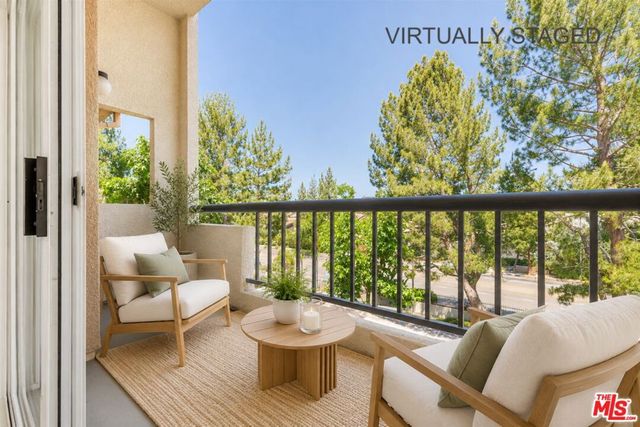 21500 Burbank Boulevard 329, Woodland Hills, CA 91367