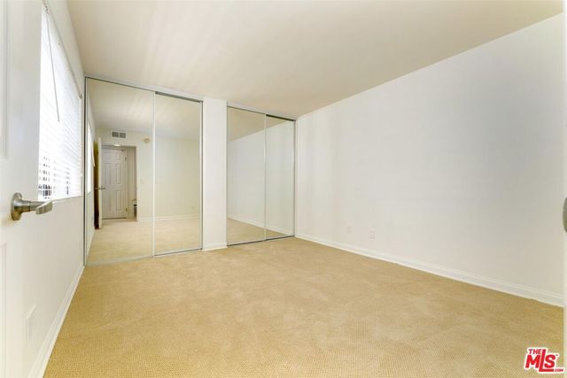21500 Burbank Boulevard 329, Woodland Hills, CA 91367