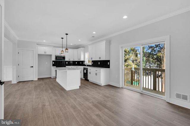 16 PLANTATION DR, Little Egg Harbor Twp, NJ 08087