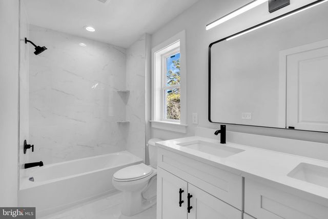 16 PLANTATION DR, Little Egg Harbor Twp, NJ 08087