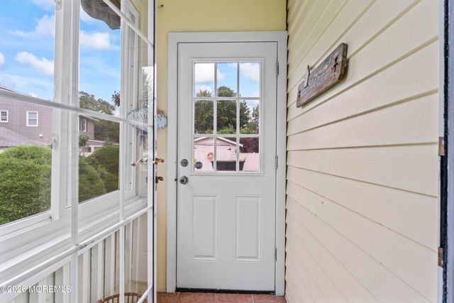 10 Lenox Avenue, Milltown, NJ 08850