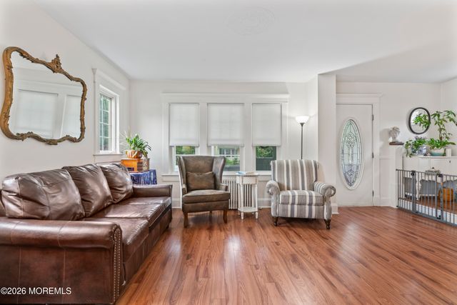 10 Lenox Avenue, Milltown, NJ 08850