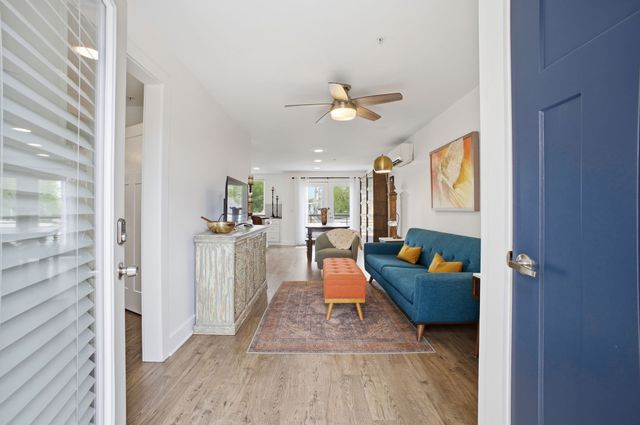 1325 5th Ave N Apt 25, Nashville, TN 37208
