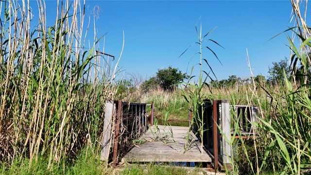 204 Lagitos LN, Llano, TX 78643