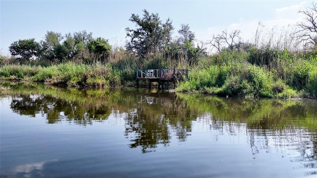 204 Lagitos LN, Llano, TX 78643