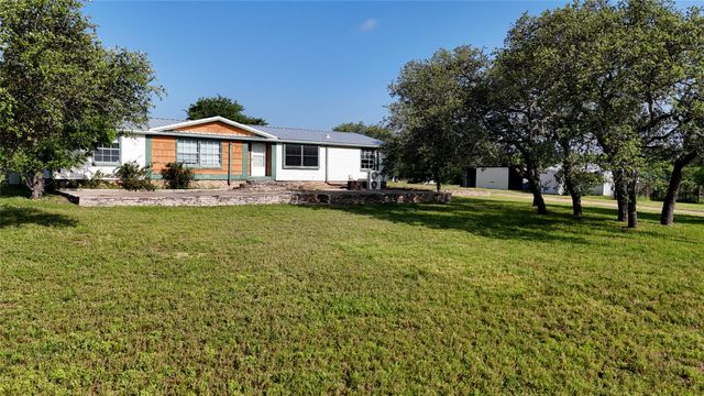 204 Lagitos LN, Llano, TX 78643