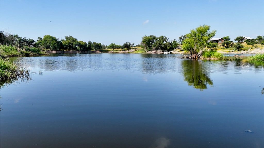 204 Lagitos LN, Llano, TX 78643