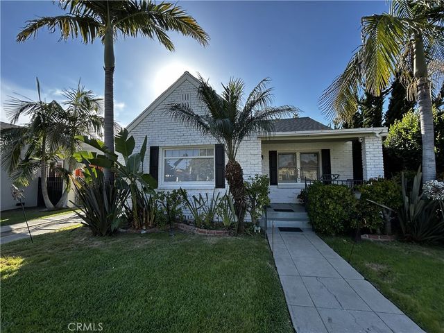 4165 2nd, Los Angeles, CA 90008