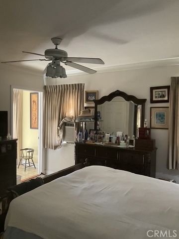 4165 2nd, Los Angeles, CA 90008