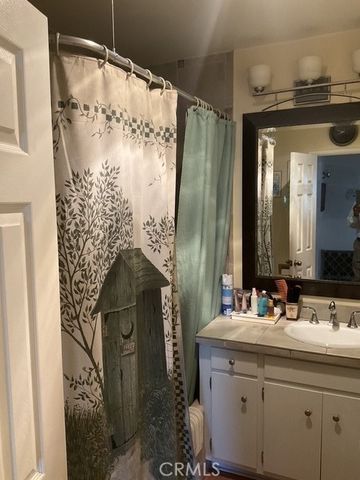 4165 2nd, Los Angeles, CA 90008