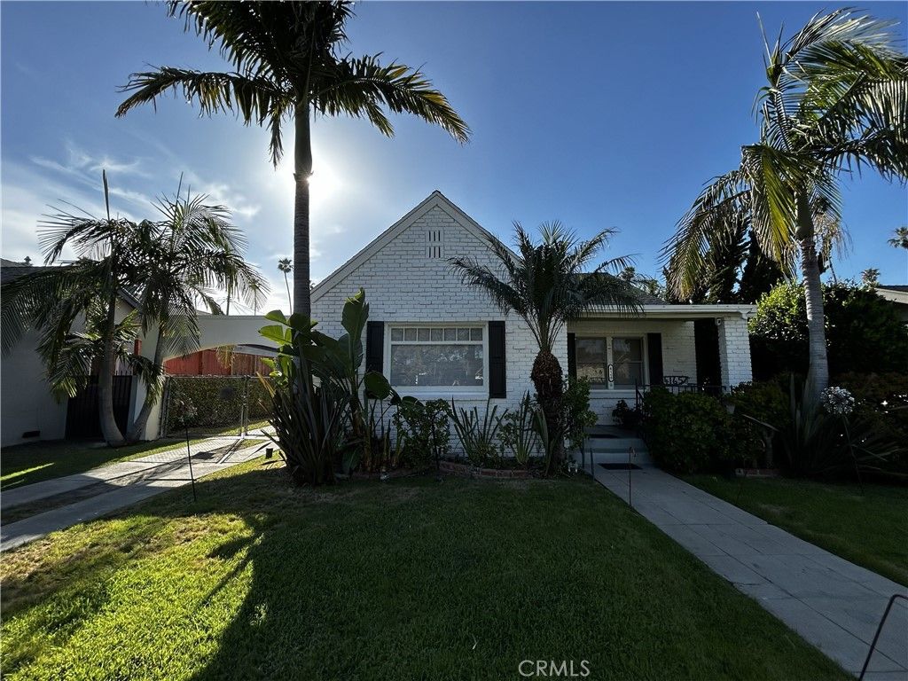 4165 2nd, Los Angeles, CA 90008