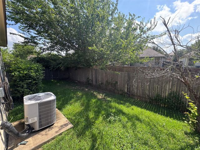 8901 Stambourne ST, Austin, TX 78747