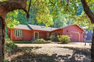 781 NE Woods Place, Bremerton, WA 98311