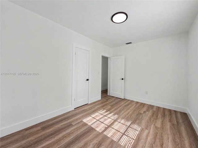 580 NW 194th Ter, Miami Gardens, FL 33169