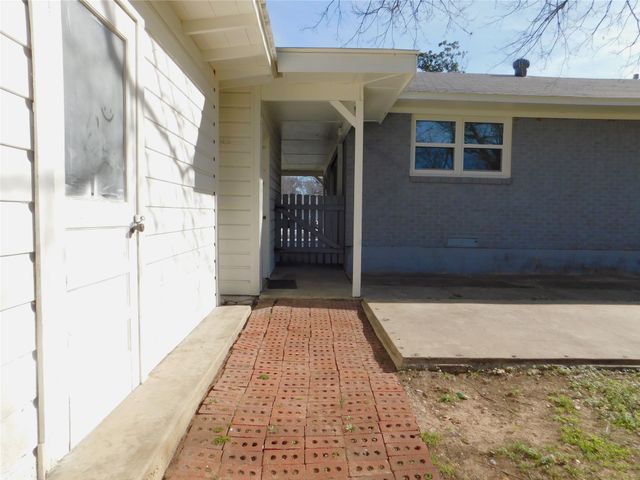 819 Thomas Street, Denton, TX 76201