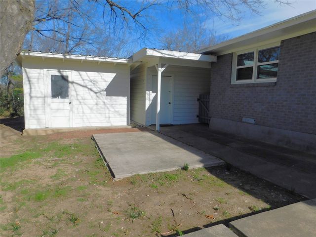819 Thomas Street, Denton, TX 76201