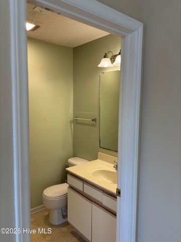 106 Sunshine Lane C, Winterville, NC 28590