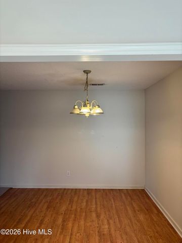 106 Sunshine Lane C, Winterville, NC 28590
