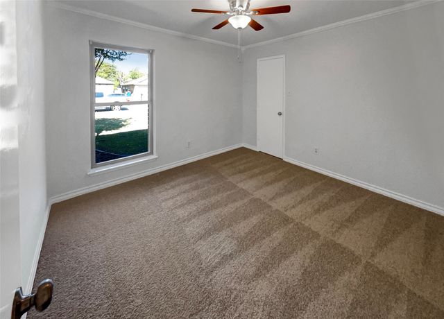 6544 Meadowlark Lane E, Watauga, TX 76148