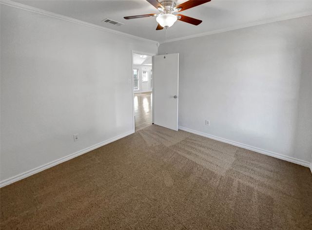 6544 Meadowlark Lane E, Watauga, TX 76148