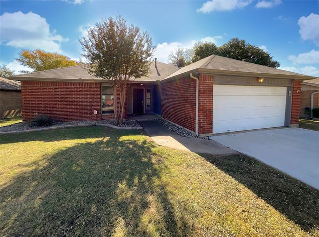 6544 Meadowlark Lane E, Watauga, TX 76148